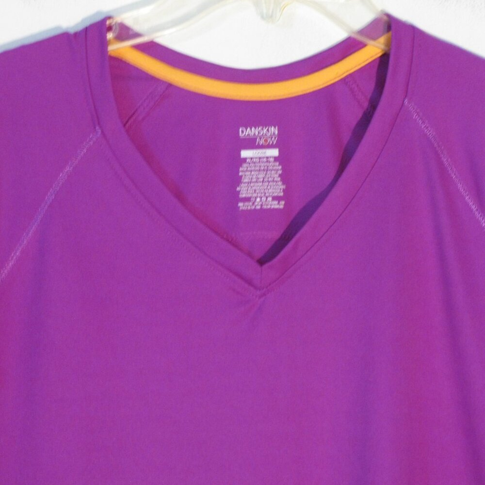 ** Danskin Purple Athletic Blouse XL Loose Fit Workout Gym Athleisure Shirt - Picture 2 of 3